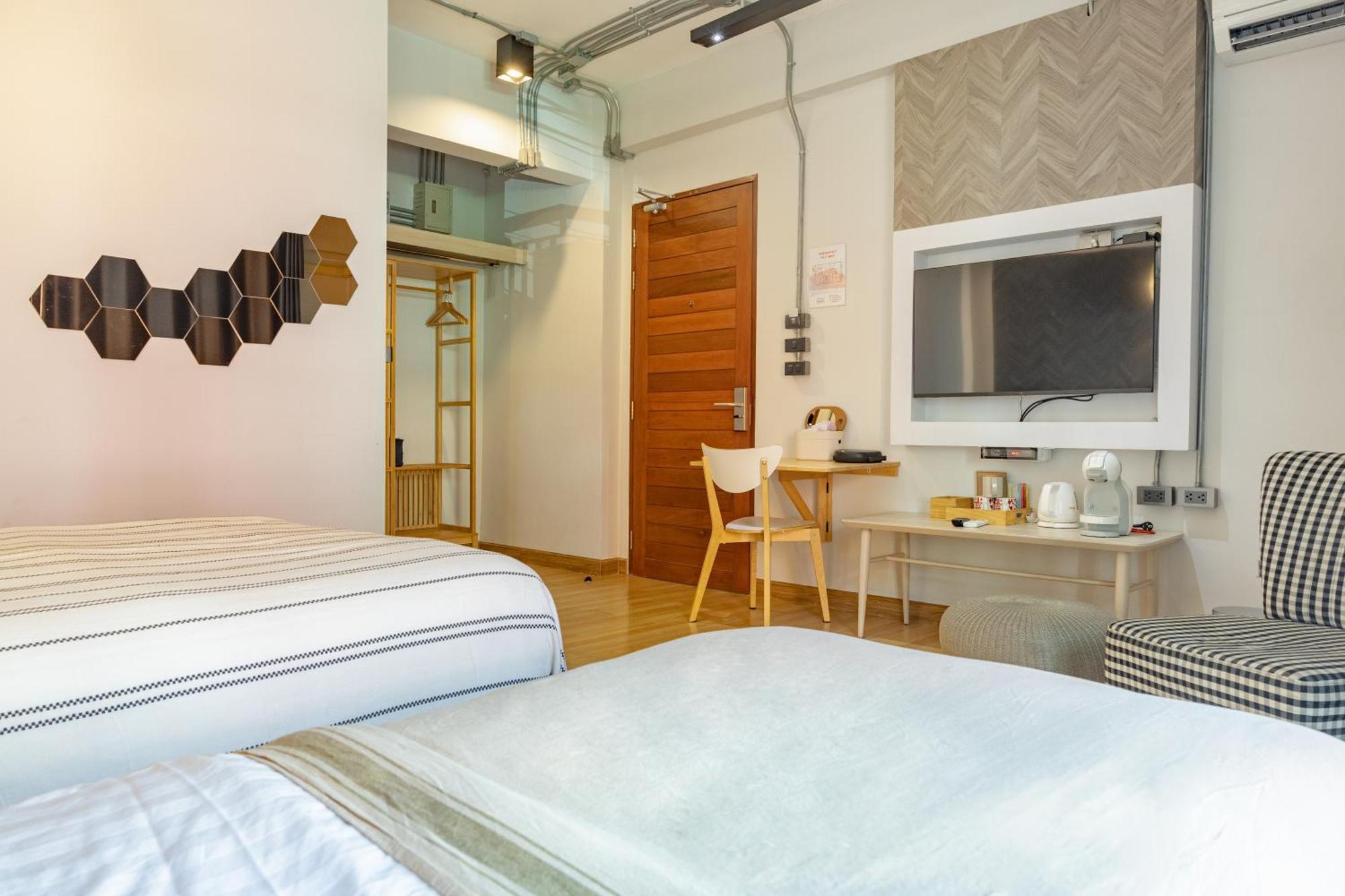 The Brown Hotel Krabi Bagian luar foto